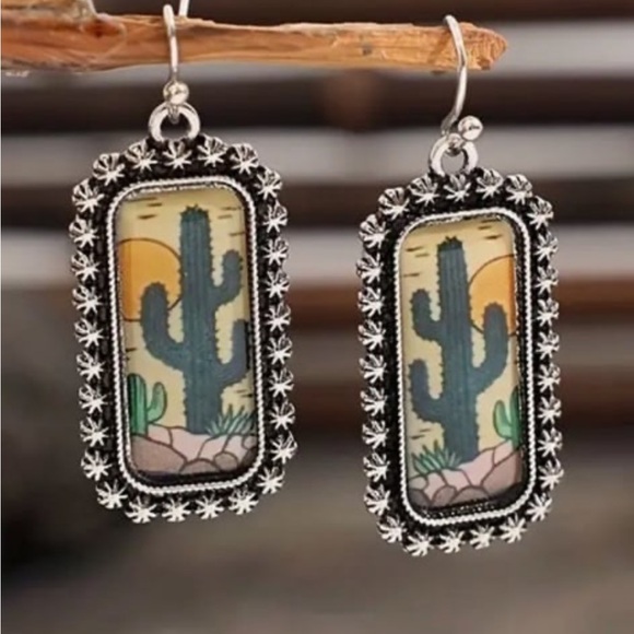 Silver Cactus Earrings/Gift Southwest Aztec - Picture 2 of 4